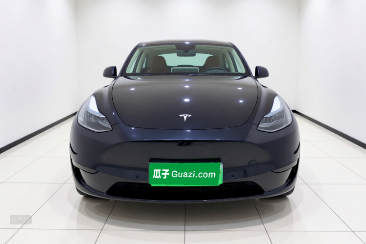 Tesla Model Y 2022 car image #3