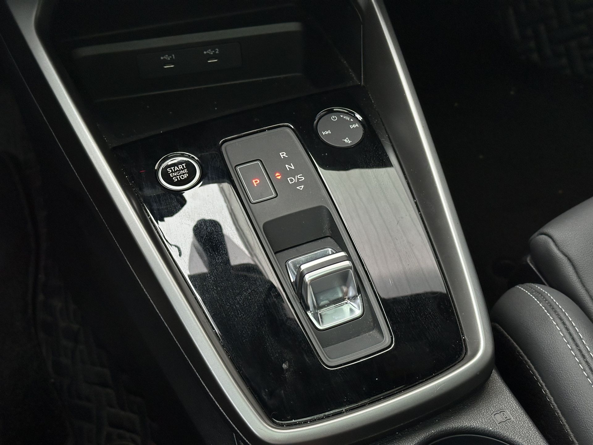 2022 #8 2022 car image #8