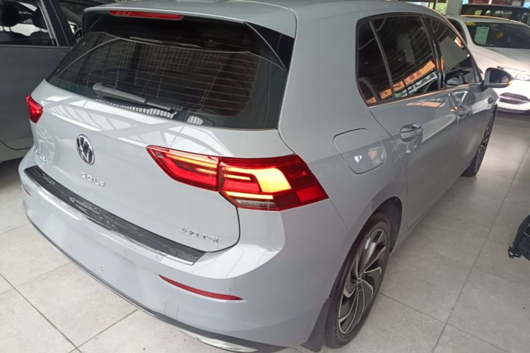 Volkswagen Golf 2024 car image #7