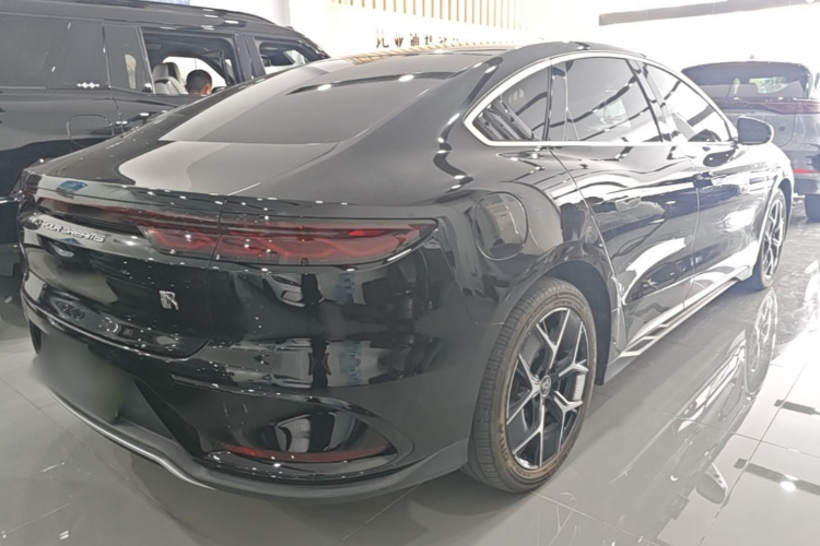 BYD Han 2024 immagine di auto #7