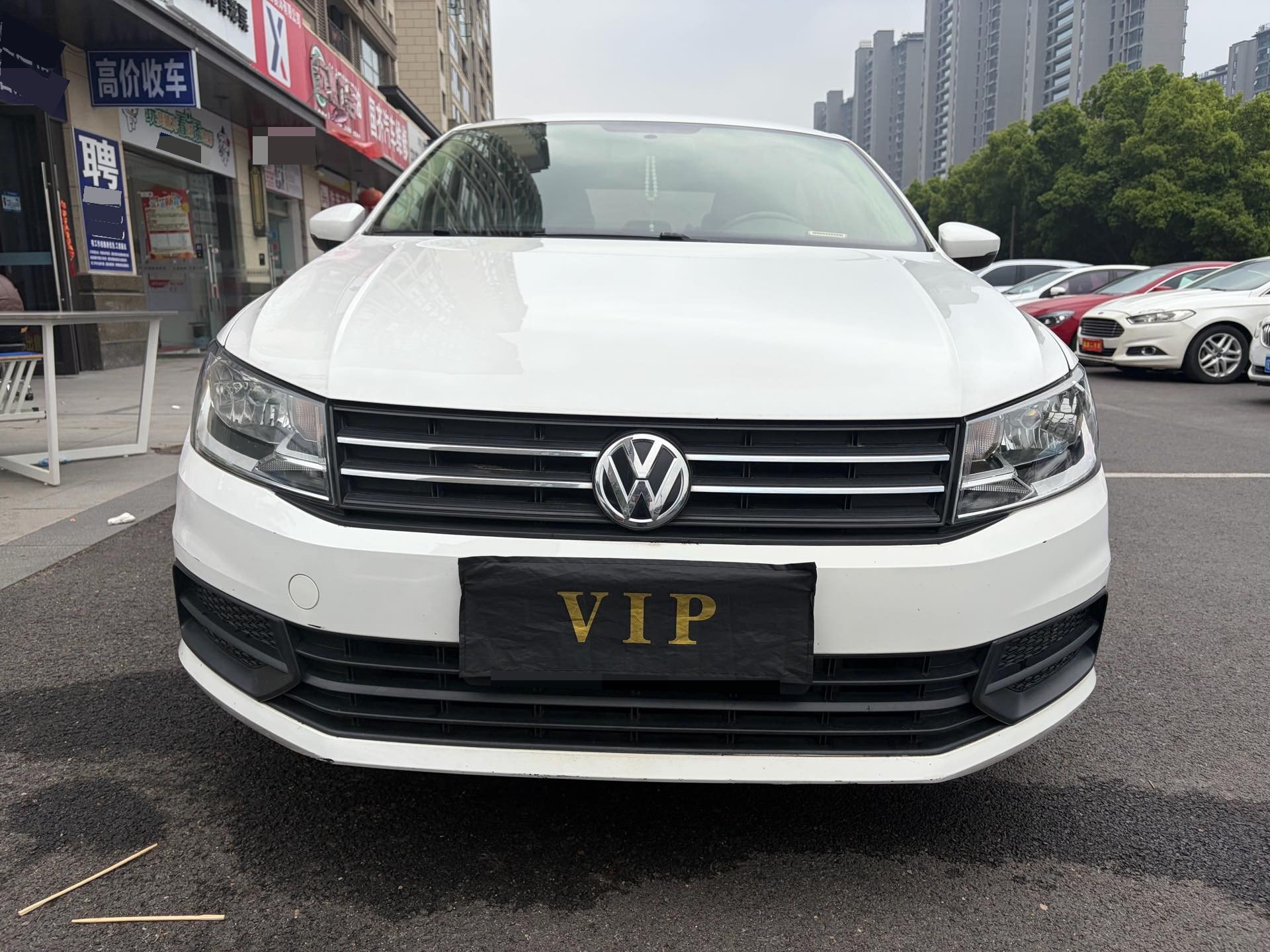 Volkswagen Santana 2019 car image #2