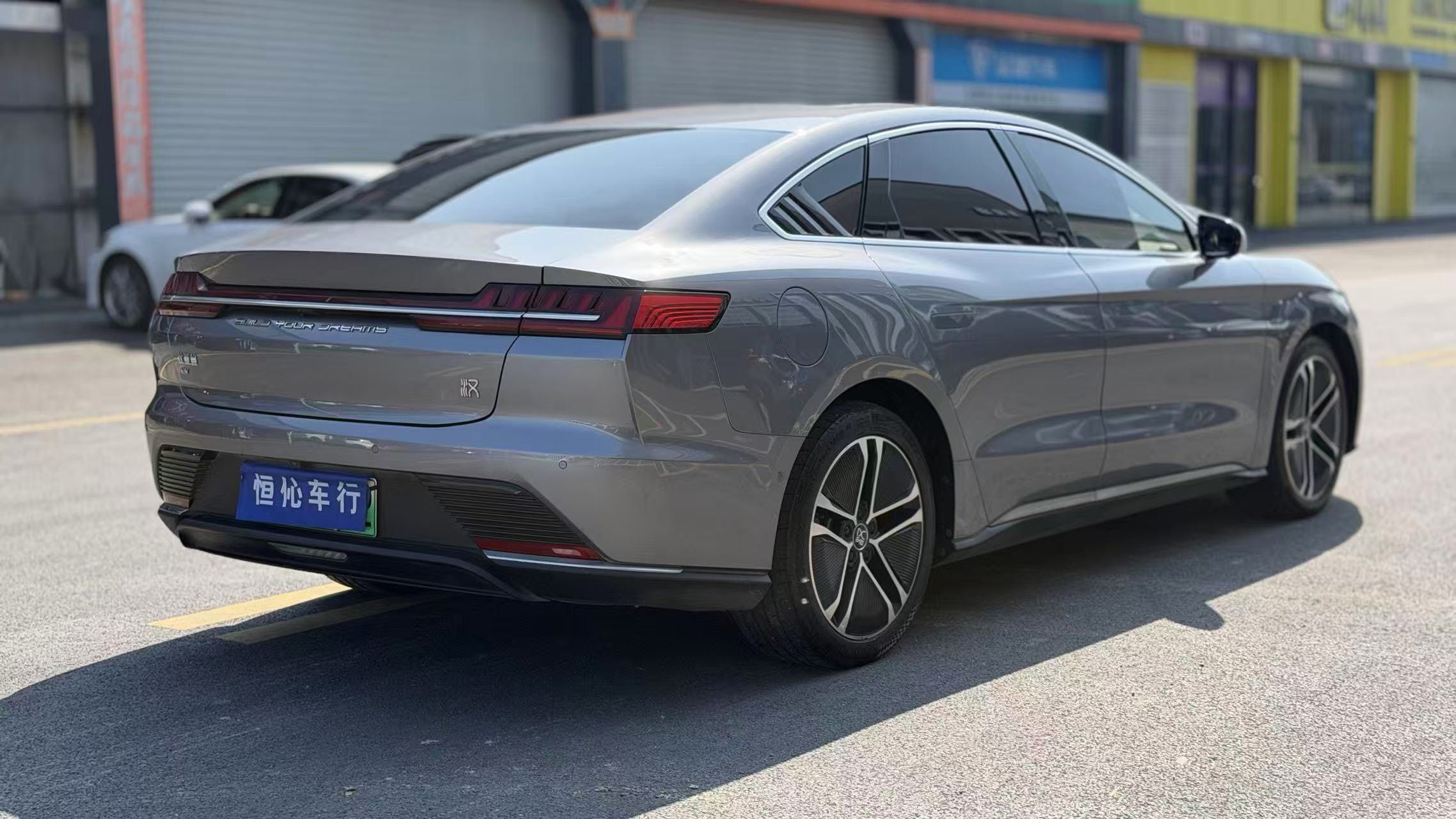 BYD Han 2021 #6 BYD Han 2021 car image #6