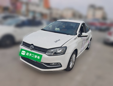 Volkswagen Polo 2015 car image 