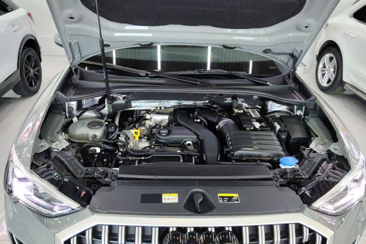 Audi Q3 2024 car image #20