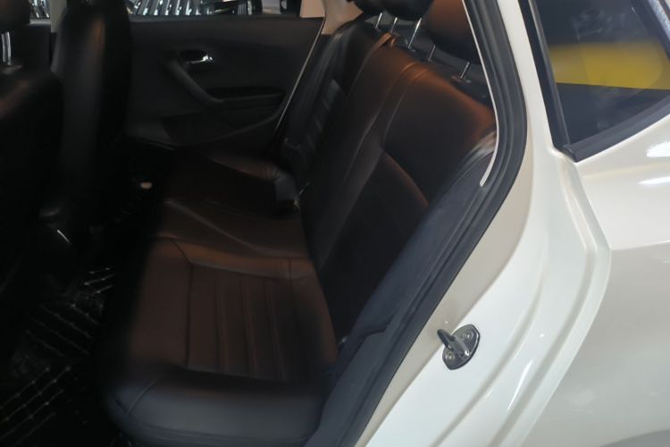 Volkswagen Polo 2017 #17 Volkswagen Polo 2017 car image #17