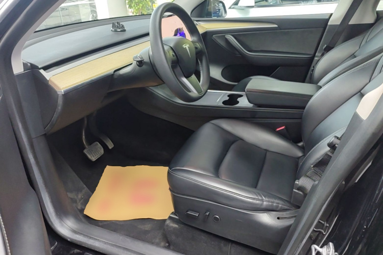 Tesla Model Y 2022 #15 Tesla Model Y 2022 car image #15