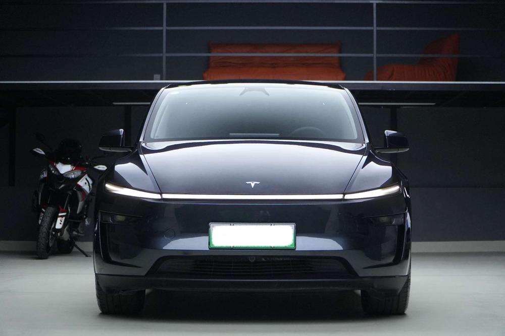 Tesla Model Y 2025 #2 Tesla Model Y 2025 immagine di auto #2