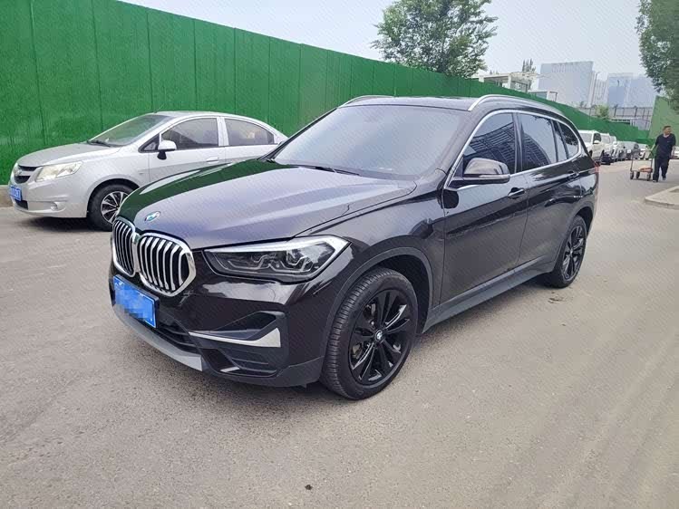 BMW X1 2021 car image 