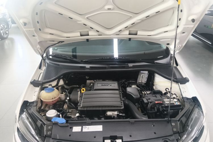 Volkswagen Santana 2023 صورة سيارة #22