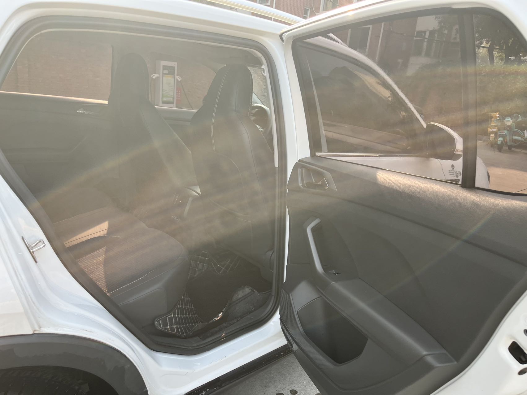 Volkswagen T-Cross 2020 immagine di auto #6