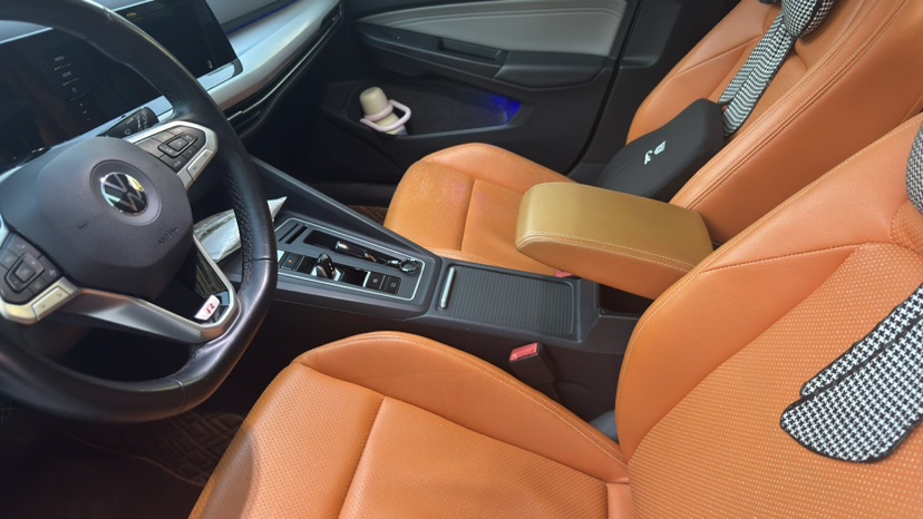 Volkswagen Golf 2021 car image #7