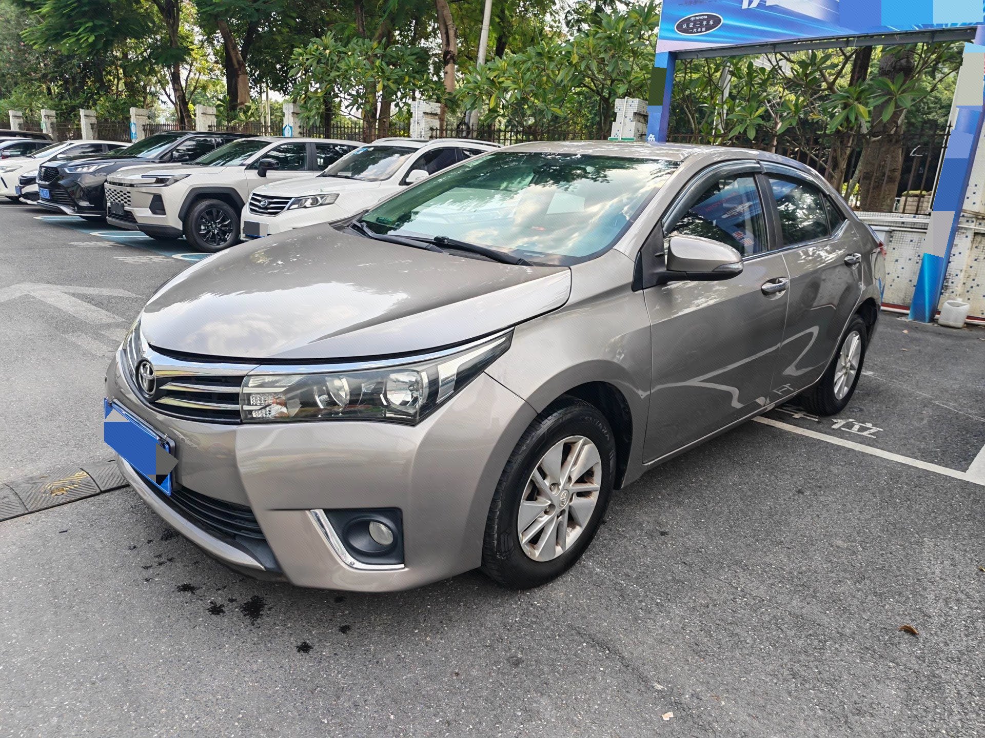 Toyota Corolla 2015 Toyota Corolla 2015 car image