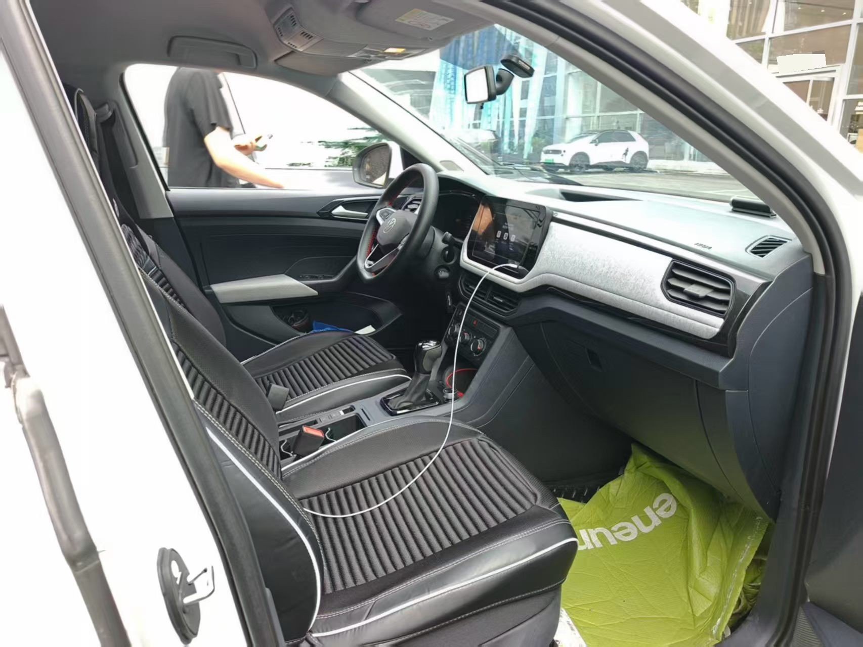Volkswagen Tharu 2025 #4 Volkswagen Tharu 2025 imagem de carro #4
