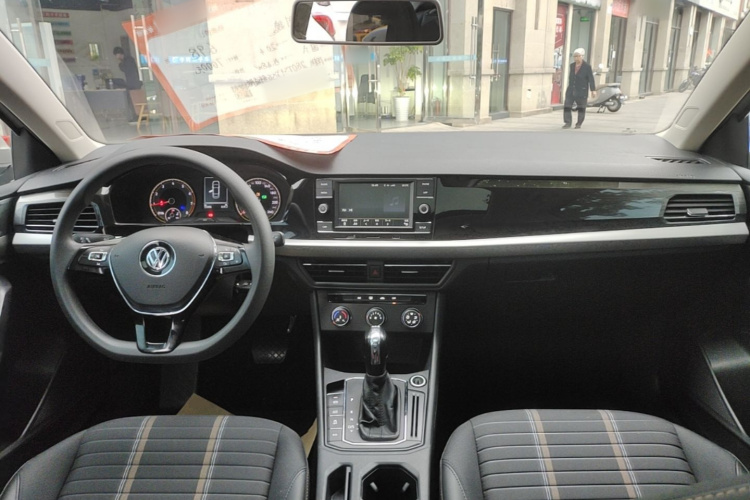 Volkswagen Lavida 2020 #10 Volkswagen Lavida 2020 car image #10