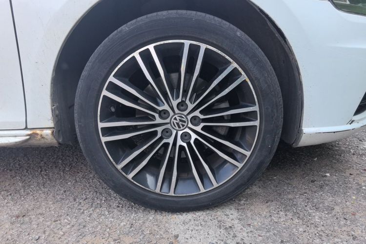 Volkswagen Bora 2016 car image #9