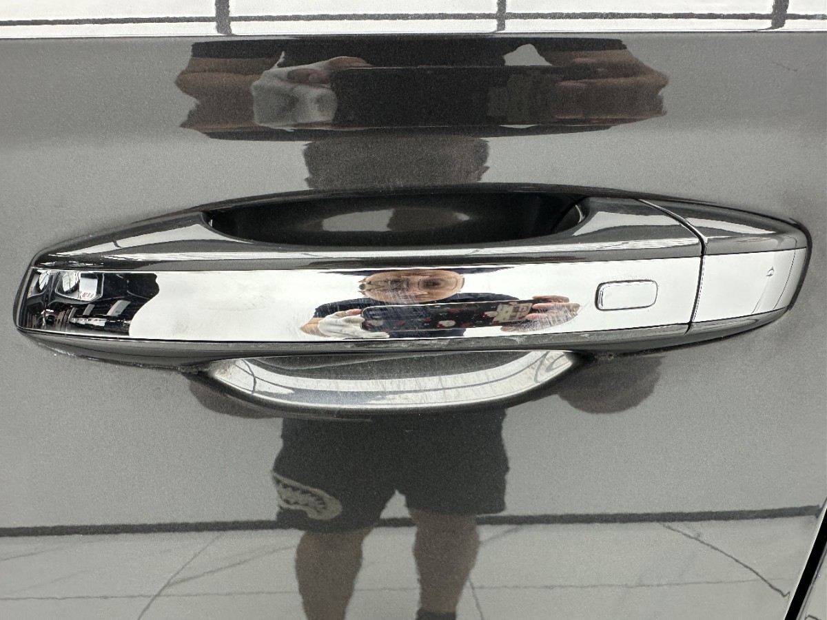 Volkswagen Tharu 2023 car image #11