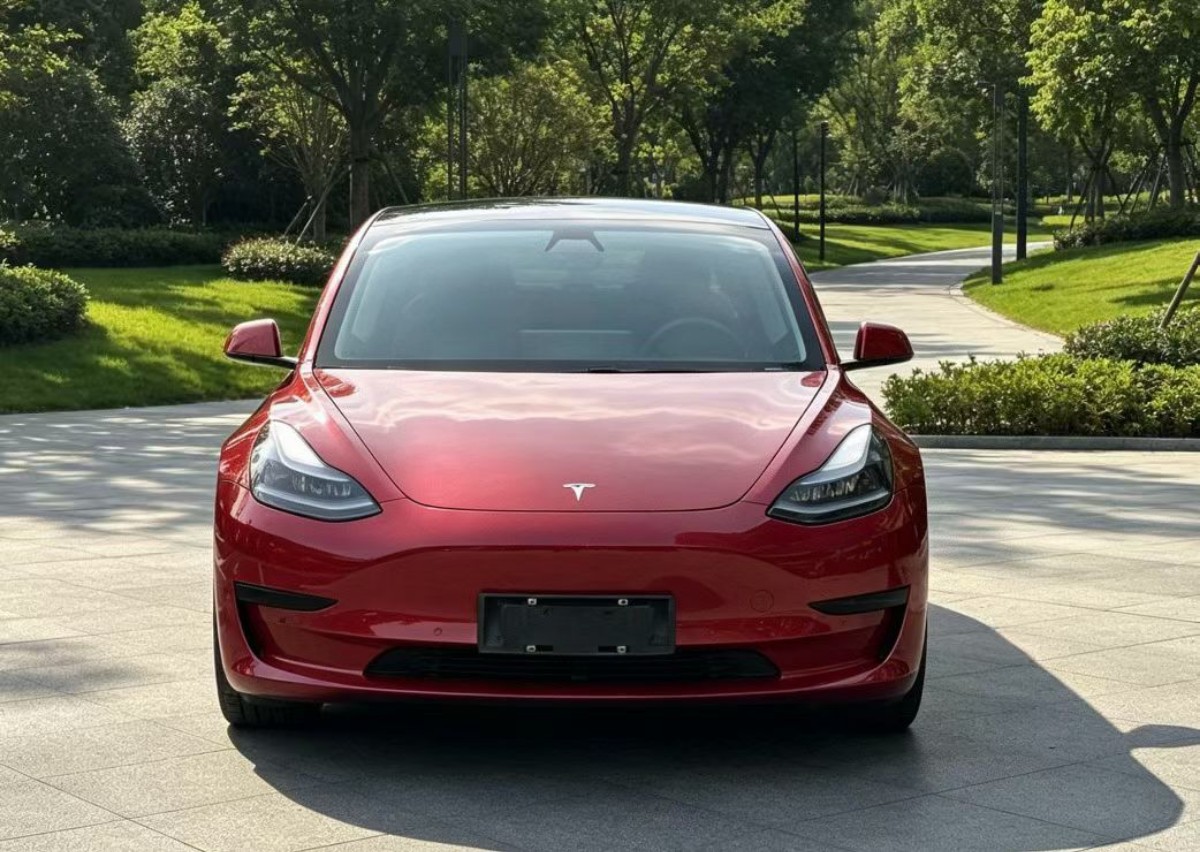 Tesla Model Y 2021 #2 Tesla Model Y 2021 car image #2