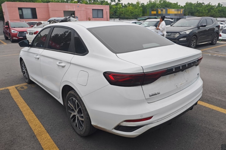 GEELY Emgrand 2024 car image #7
