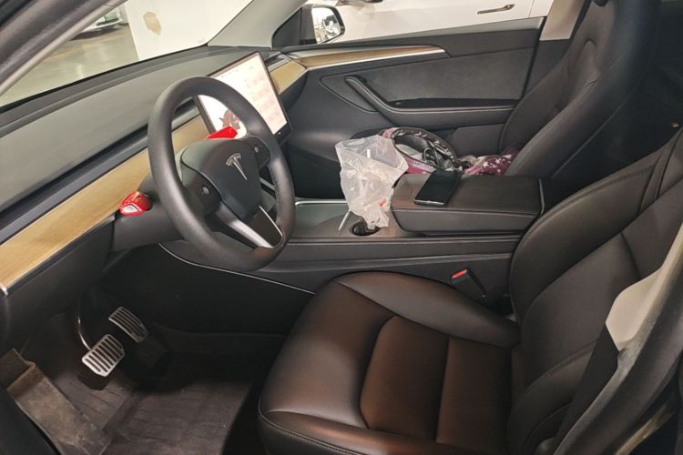 Tesla Model Y 2023 #15 Tesla Model Y 2023 car image #15
