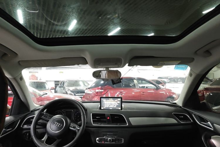 Audi Q3 2015 #18 Audi Q3 2015 car image #18