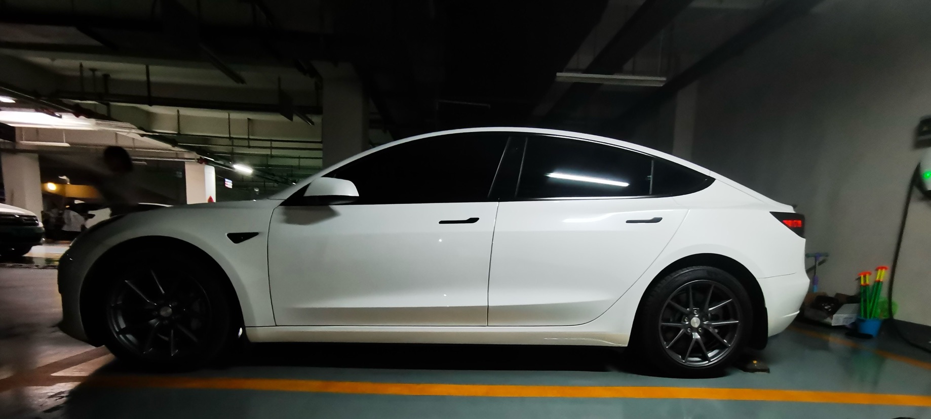 Tesla Model 3 2023 #5 Tesla Model 3 2023 car image #5