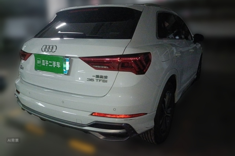 Audi Q3 2020 car image #7
