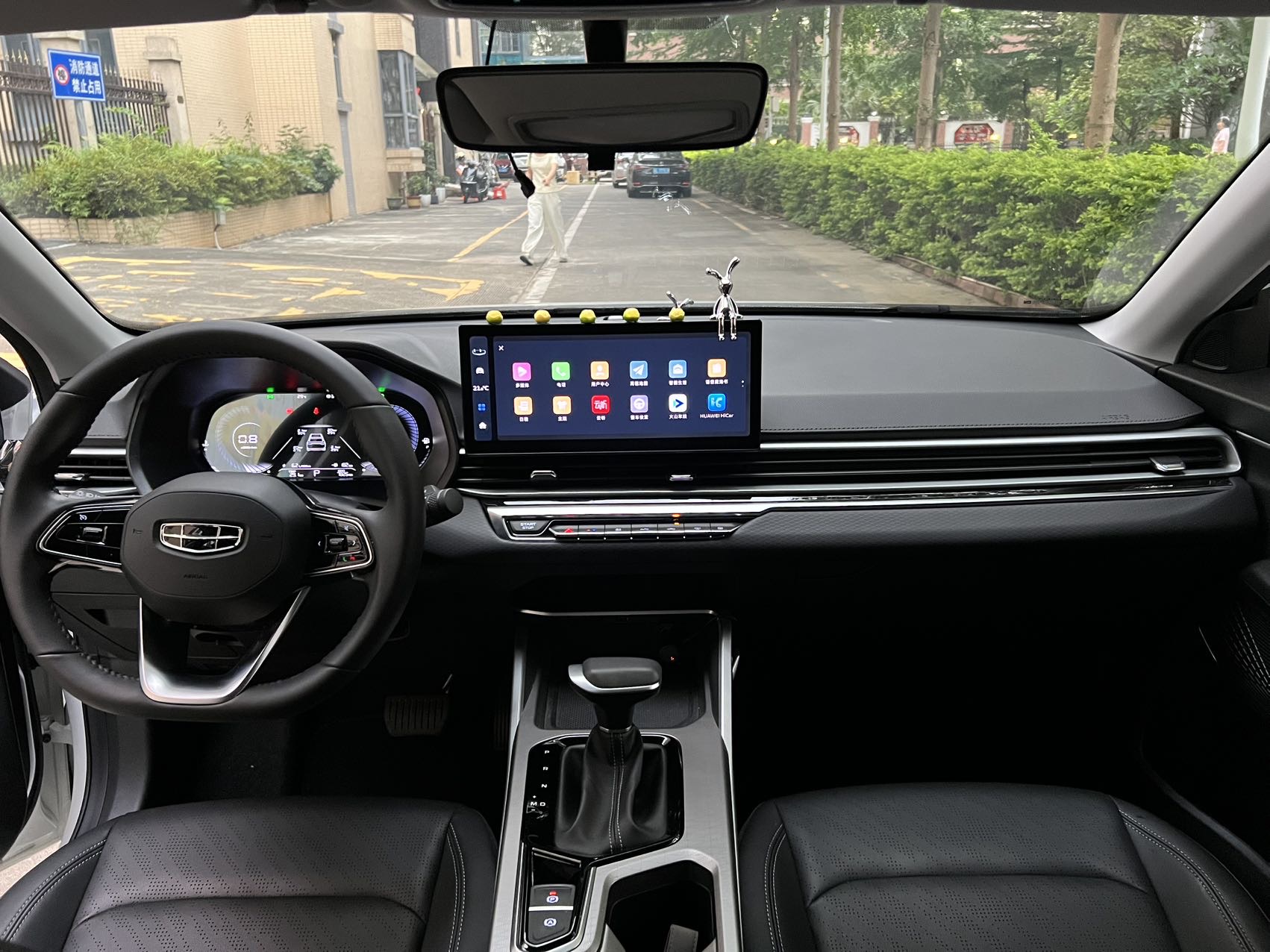 GEELY Emgrand 2024 immagine di auto #5