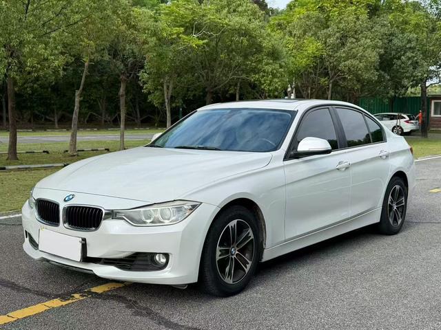 BMW 3 Series (Imported) 2012 car image #10