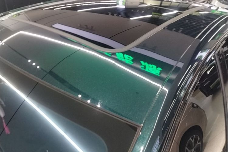 BYD Han 2023 immagine di auto #30