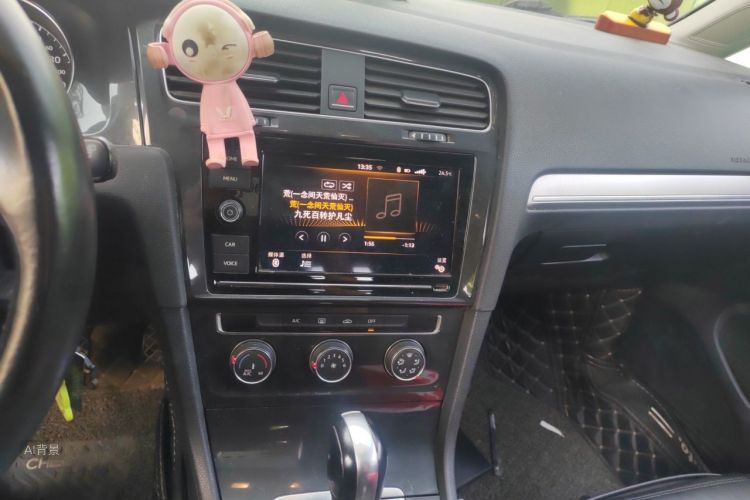 Volkswagen Golf 2019 #15 Volkswagen Golf 2019 car image #15