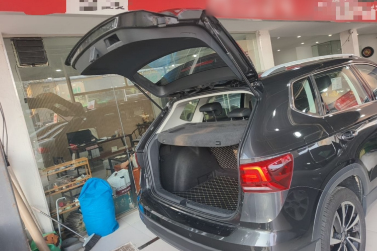 Volkswagen Tharu 2021 car image #19