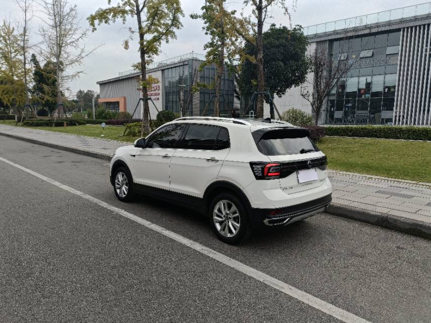 Volkswagen T-Cross 2021 imagem de carro #8