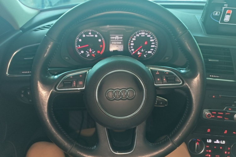 Audi Q3 2016 #11 Audi Q3 2016 car image #11