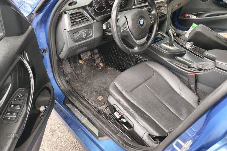 BMW 3 Series 2017 car image #18