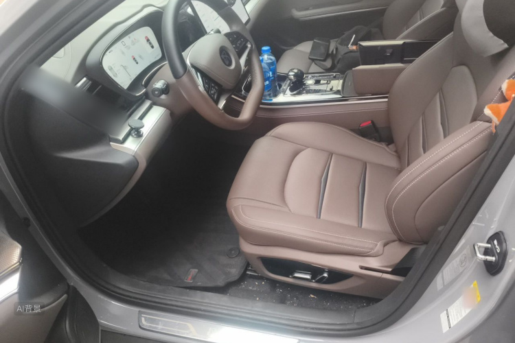 BYD Han 2025 car image #18