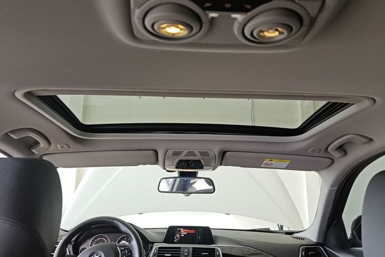 BMW 3 Series 2017 #18 BMW 3 Series 2017 car image #18