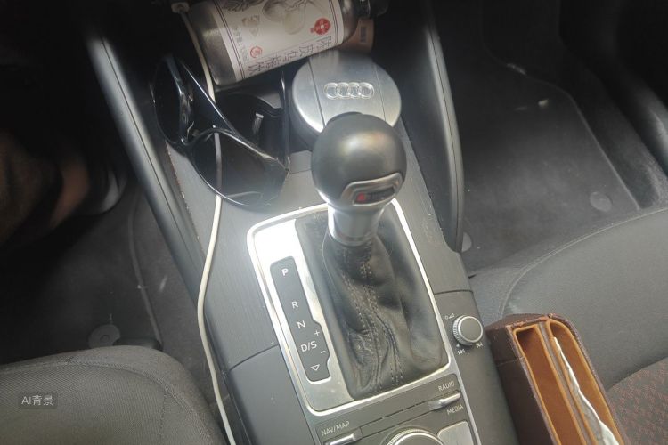 Audi A3 2018 car image #16