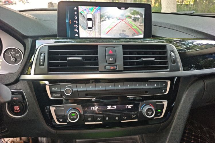 BMW 3 Series 2019 #13 BMW 3 Series 2019 car image #13