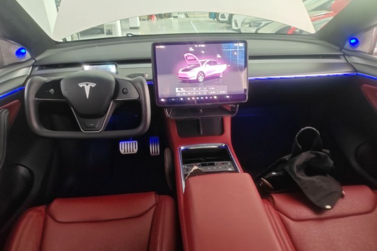 Tesla Model Y 2023 #10 Tesla Model Y 2023 car image #10