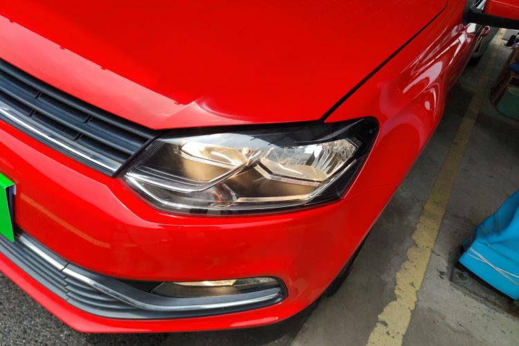 Volkswagen Polo 2016 car image #23