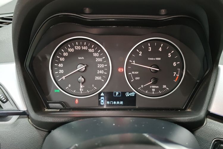 BMW X1 2017 imagen de coche #13