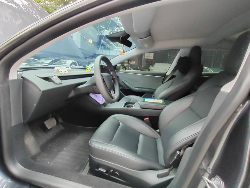 Tesla Model 3 2024 car image #7