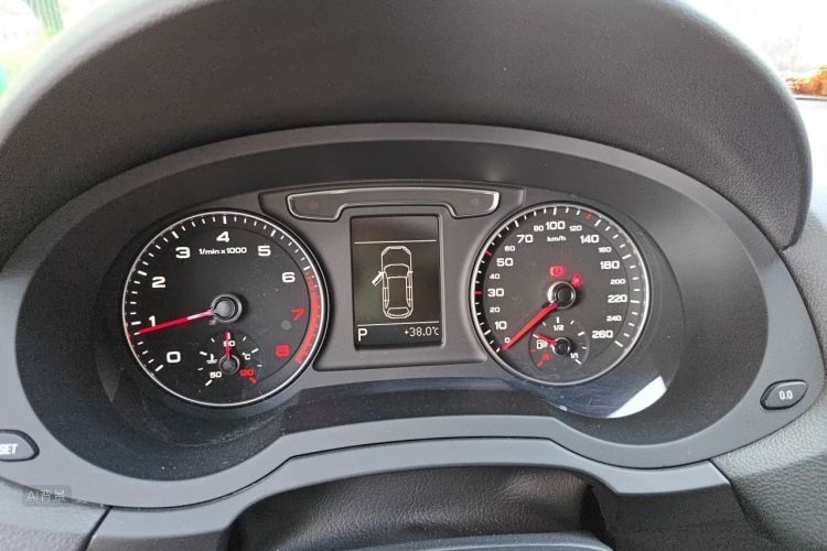 Audi Q3 2019 #13 Audi Q3 2019 car image #13
