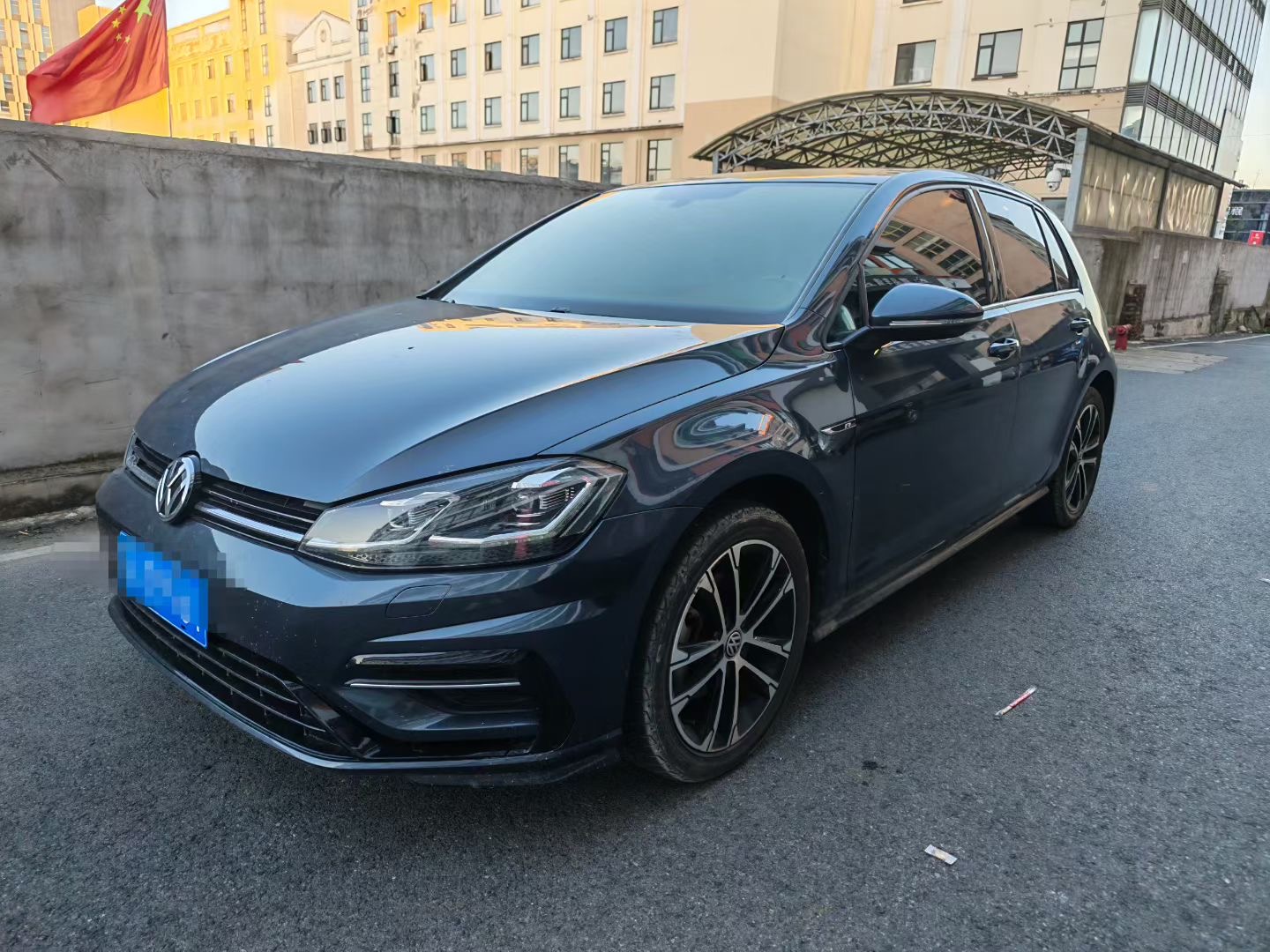 Volkswagen Golf 2020 car image 