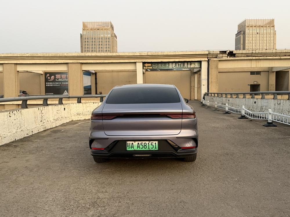 BYD Han 2024 صورة سيارة #5