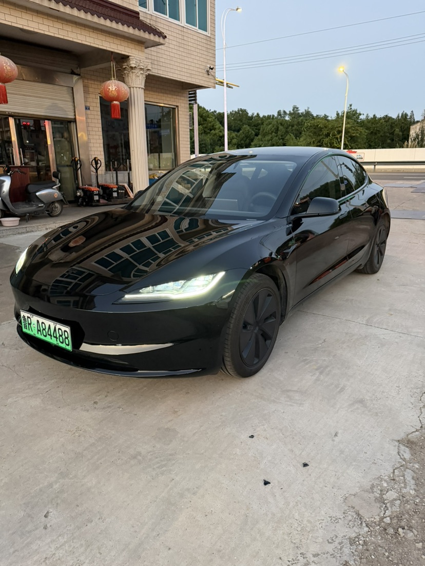 Tesla Model 3 2026 #8 Tesla Model 3 2026 car image #8