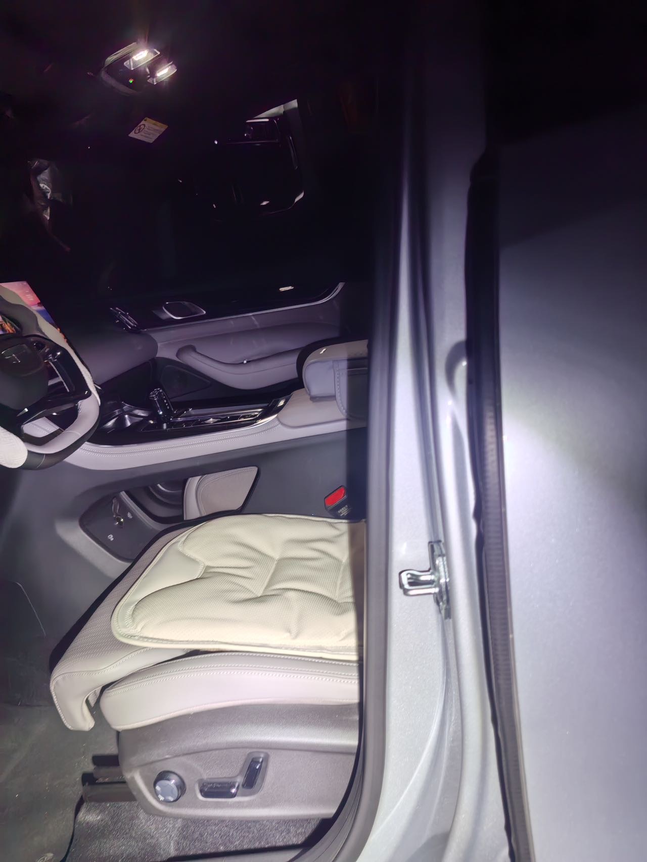 GEELY Boyue L 2026 #4 GEELY Boyue L 2026 car image #4