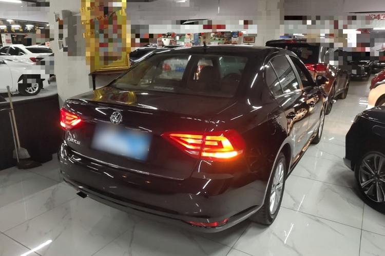Volkswagen Lavida 2015 car image #7