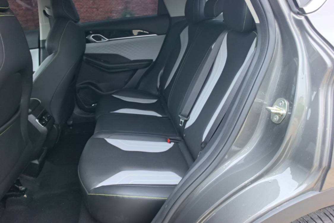 GEELY Coolray 2024 car image #13