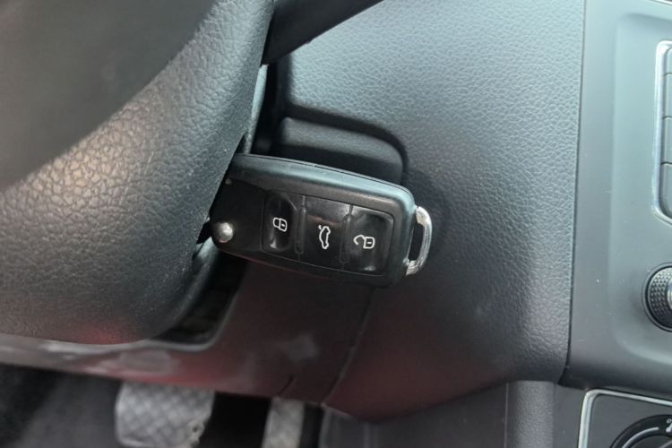 Volkswagen Polo 2016 #10 Volkswagen Polo 2016 car image #10